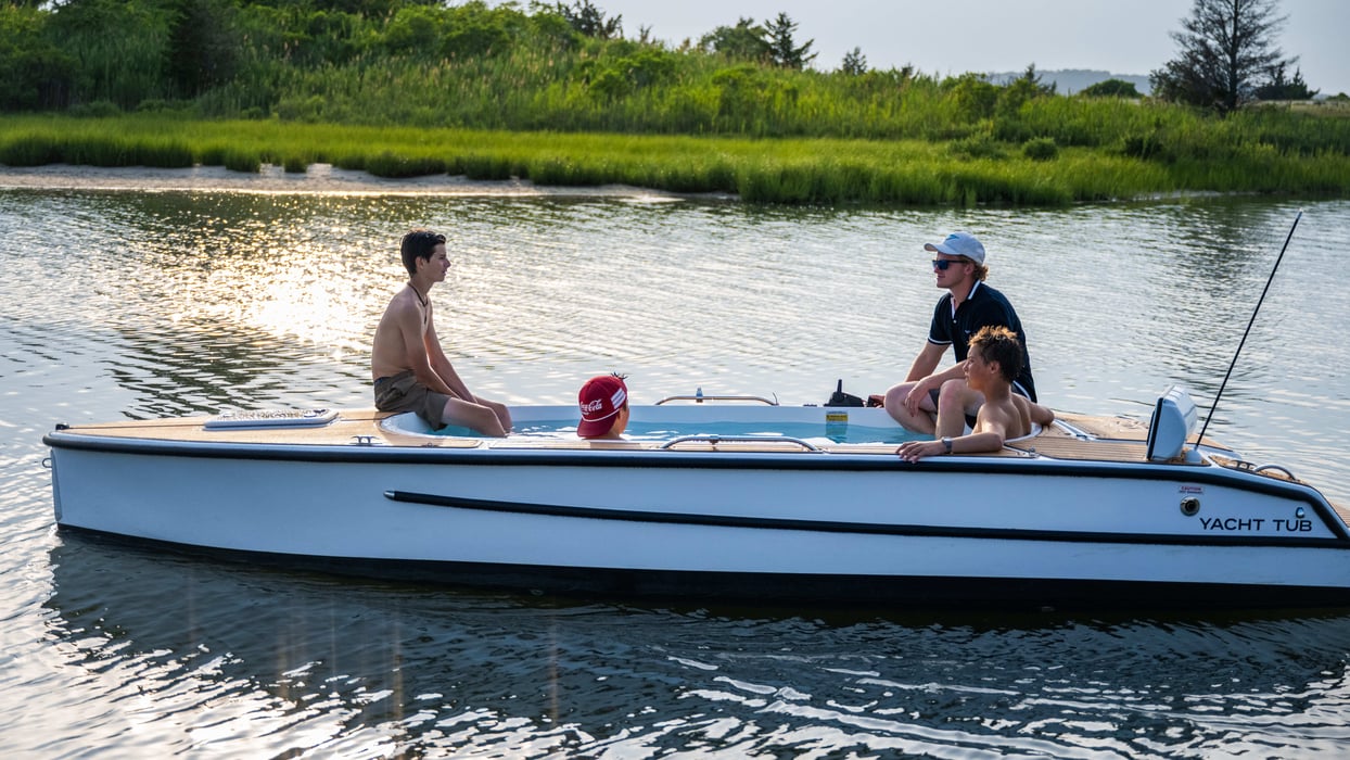 Hot-Tub-Chase-Guttman-27