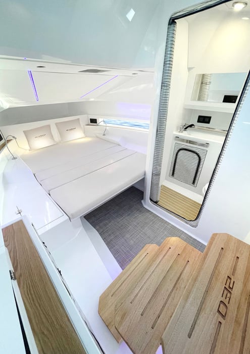 D32-deantonio-yacht-3
