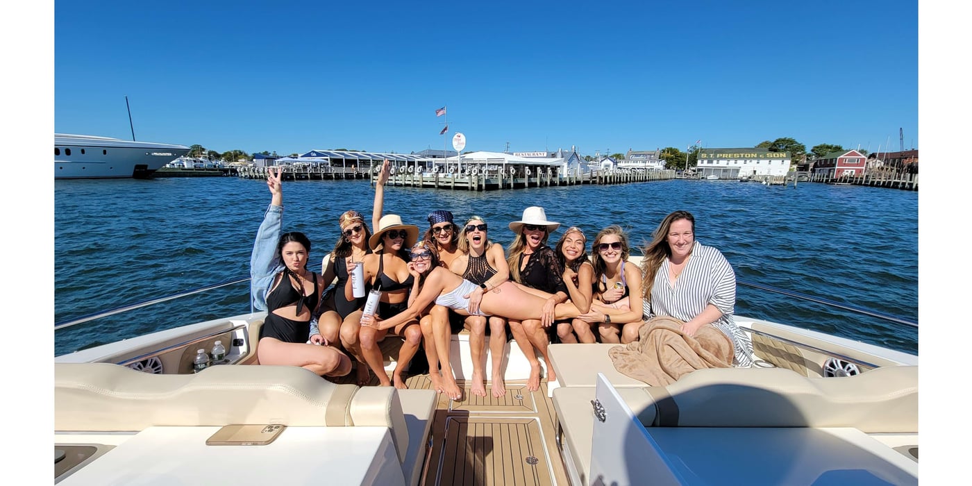 36' Aquila + Seabob and 27' Yamaha Tie-Up (23 Guests)