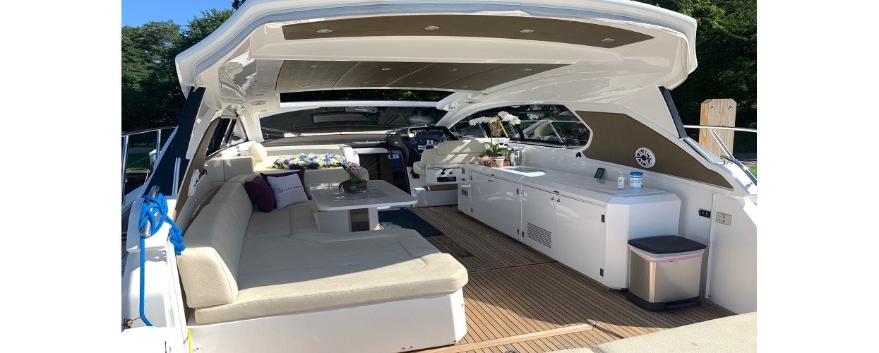 50' Azimut + Seabob and 43' Azimut + Seabob Tie-Up (25 Guests)