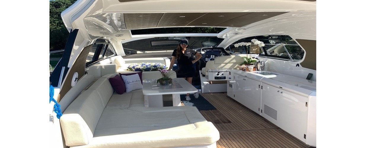 50' Azimut + Seabob and 43' Azimut + Seabob Tie-Up (25 Guests)