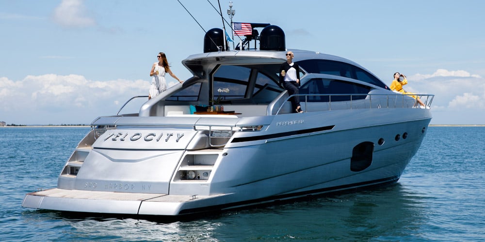 62' Pershing + 2 Seabobs