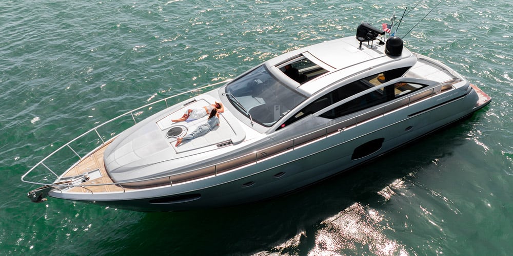 62' Pershing + 2 Seabobs